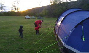 Jason, Elisha and Fliss put the tent up